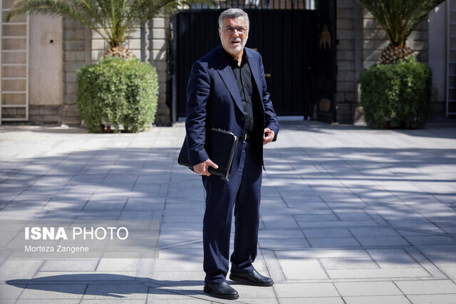 ظفرقندی: تحریم‌ها در حوزه دارو اثر دارد اما فعلا وضع‌ از گذشته بهتر است