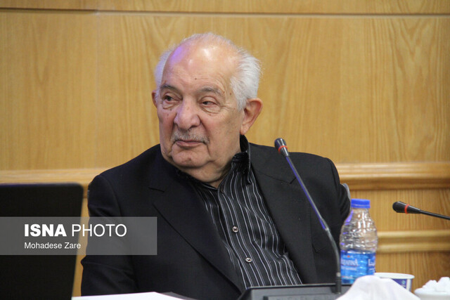 خراسان باید پایگاه گفتوگوی فرهنگی و اقتصادی منطقه شود