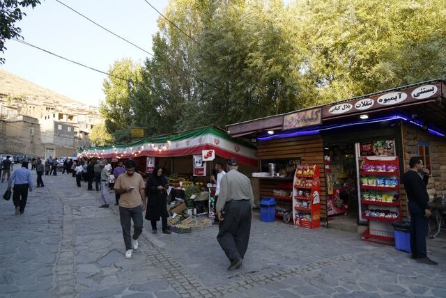 جشنواره آلو در ماسوله غرب کشور برگزار شد