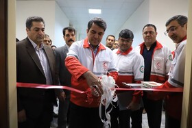 رونمایی از تجهیزات توانبخشی و الحاق ۳۱ خودروی امدادی به هلال احمر کرمان