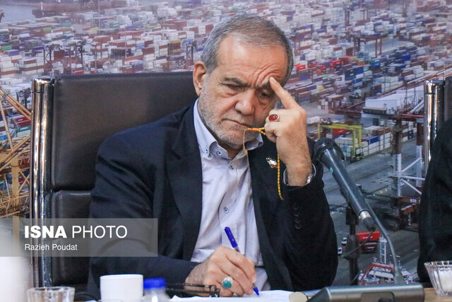 عبرت از تجربه تهران در توسعه مکران و هرمزگان