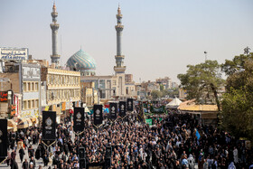 دسته عزاداری خادمان و زائران حرم مطهر حضرت معصومه (س) به مناسبت شهادت ایشان