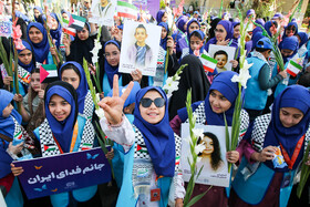 آیین افتتاحیه معنوی سی‌ و هفتمین جشنواره بین‌المللی فیلم‌های کودکان و نوجوانان - اصفهان