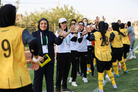 هفته چهارم لیگ برتر فوتبال بانوان، سپاهان اصفهان - یاسام کردستان