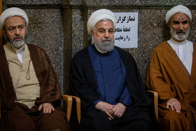  حسن روحانی، رئیس دولت یازدهم و دوازدهم در مراسم ختم همسر آیت‌الله سیستانی