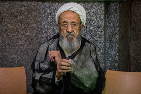 هادی غفاری در مراسم ختم همسر آیت‌الله سیستانی
