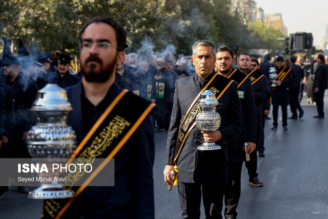 خادمیاران رضوی در زنجان قافله عزاداری شهادت امام رضا(ع) برپا کردند