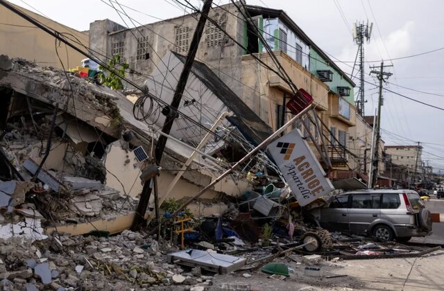 عکس: الجزیره زلزله مرگبارِ فیلیپین؛ هزاران آواره بیغذا و بیسرپناه و در هراس از پسلرزهها