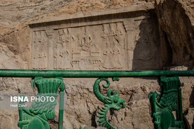 بر سر قبری گریه میکنیم که مُرده در آن نیست!