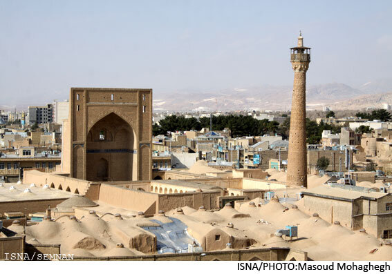 ۱۰۰۰ سال ایستاده در باد و باران/ برآورده‌شدن آرزوها با بالا رفتن از منار