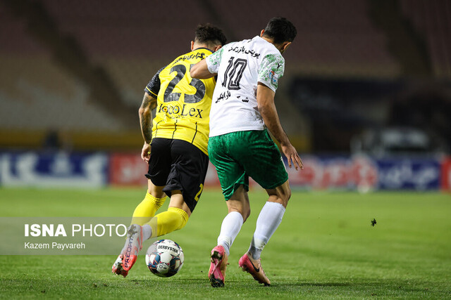 تساوی بیفایده در داربی اصفهان/ VAR با سپاهان سر لج داشت تساوی بیفایده در داربی اصفهان/ VAR با سپاهان سر لج داشت