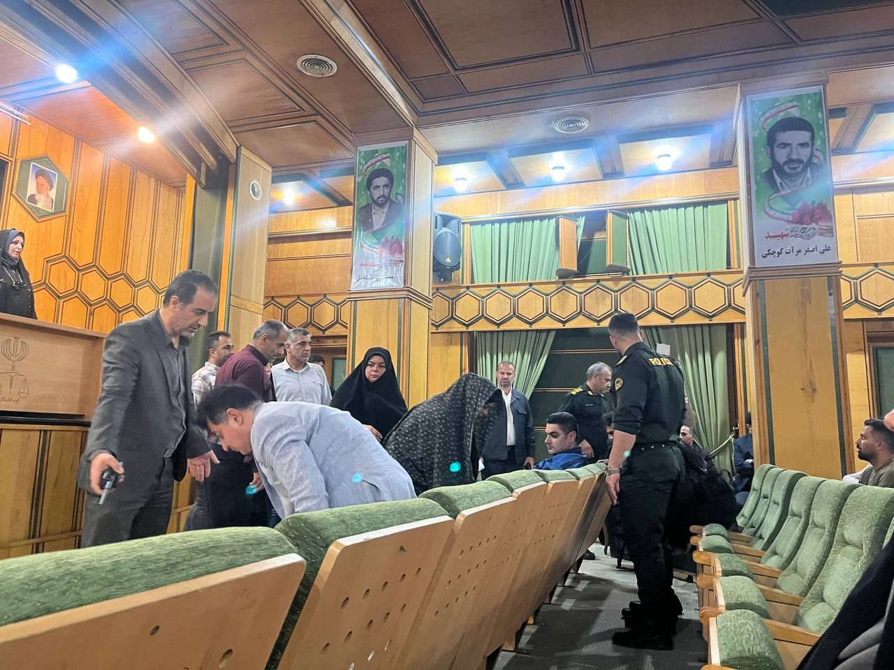 دادگاه جنجالی «موبایل موسوی» با ۱۲۷ شاکی برگزار شد / شکات خواستار اشد مجازات شدند