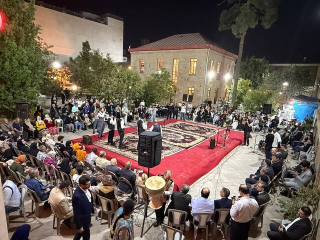 خانه اتحادیه را به پایگاه نمایشهای سنتی ایران اختصاص دهید خانه اتحادیه را به پایگاه نمایشهای سنتی ایران اختصاص دهید