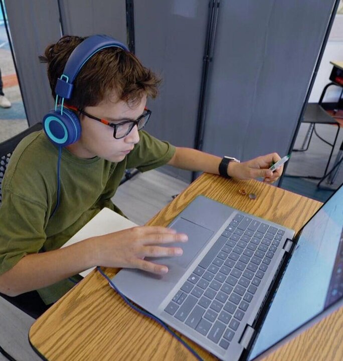 مدرسه بدون معلم با شهریه سالانه ۴۰ هزار دلار!