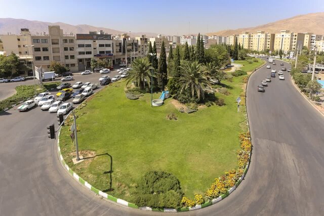 ‌میدان خاطره‌انگیز مطهری شیراز بدون تغییر به حیات خود ادامه می‌دهد