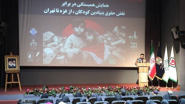سردار امیریان: موزه مقاومت به ابتکار شهید سلیمانی راه‌اندازی شد