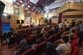 لبخند فرشته‌ها در بیمارستان کودکان امام حسین(ع) - اصفهان