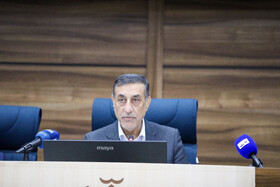 تولید ۵ هزار مگاوات برق از انرژی خورشیدی تا عید/ باید نهادهای موازی حذف شوند