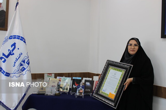برگزاری مراسم تجلیل از نویسنده دفاع مقدس در اردبیل