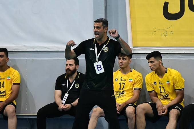 سرمربی تیم هندبال سپاهان: بازیکنانم تمام توان خود را گذاشتند، اما پنالتی‌ها گرفته نشد