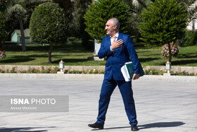 پورمحمدی: مطالبات گندمکاران پرداخت شده است/پزشکیان پیگیر کوچک‌سازی دولت است