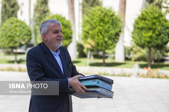 قول پزشکیان به خبرنگاران/تذکر به مجلس درباره استیضاع وزرا