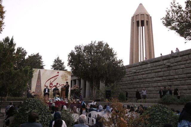 برگزاری جشن یکسالگی ثبت‌ جهانی مهرگان در آرامگاه بوعلی‌ سینا