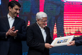 محمد رضا عارف، معاون اول رئيس جمهور و سید ستار هاشمی، وزیر ارتباطات و فناوری اطلاعات در مراسم روز جهانی پست