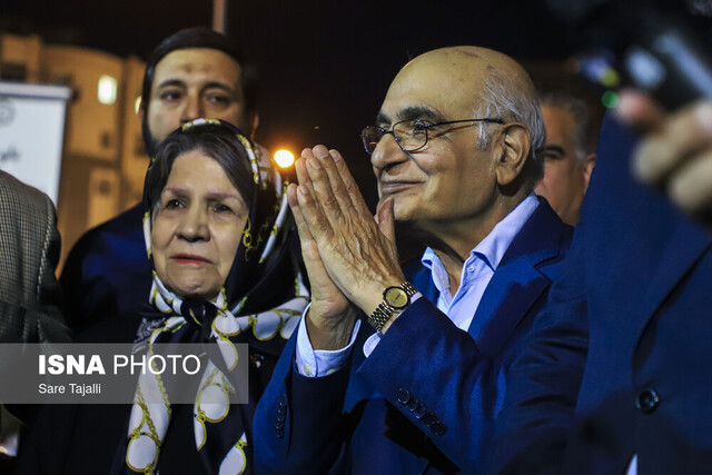 در هیچ شرایطی طنز را فراموش نکرده!