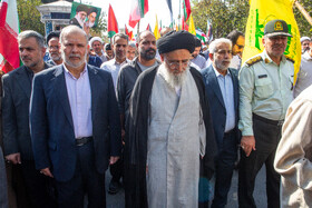 حضور آیت الله سید محمد رضا مدرسی یزدی عضو مجلس خبرگان رهبری در راهپیمایی سراسری بشارت نصر در قم