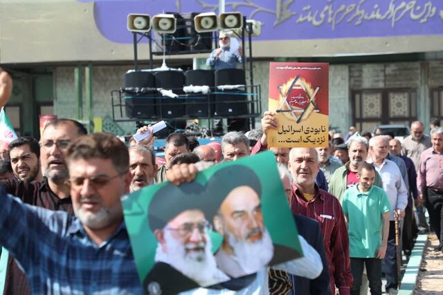 حضور نمازگزاران سمنانی در راهپیمایی «بشارت نصر»