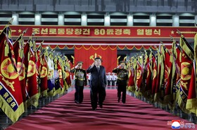 کره‌شمالی موشک قاره‌پیمای جدید خود را به نمایش گذاشت