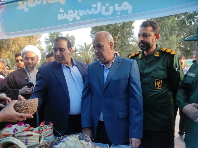 جشنواره روستا، عشایر و بازیهای بومی و محلی در بم برگزار شد