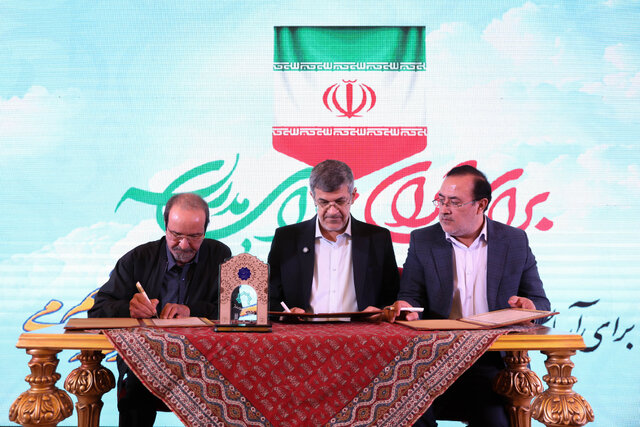 مشارکت خیرین یزدی برای ساخت ۱۷۴ کلاس درس دیگر مشارکت خیرین یزدی برای ساخت ۱۷۴ کلاس درس دیگر