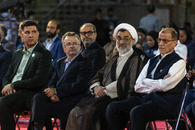محمود خسروی‌وفا، رئیس کمیته ملی المپیک، عبدالحسین خسروپناه، دبیر شورای عالی انقلاب فرهنگی و محمدرضا داورزنی در مراسم بدرقه کاروان اعزامی ایران به بحرین و ریاض
