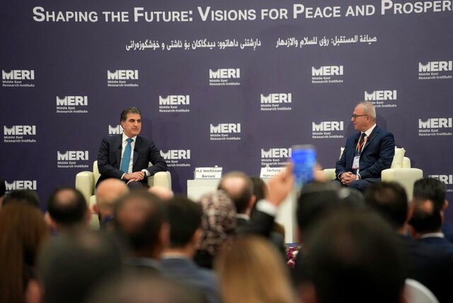 بارزانی: پس از دیدار با آیت‌الله خامنه‌ای کیفیت روابط ایران و اقلیم کُردستان بهبود یافت