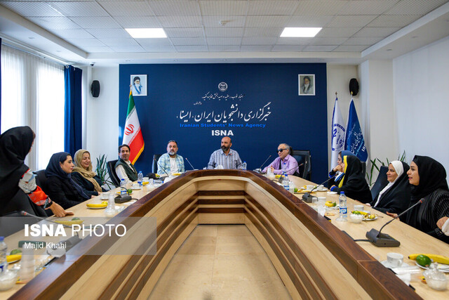 من شبیه تو هستم حتی اگر نبینم
