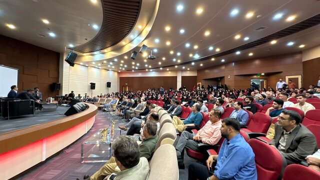 آیین بزرگداشت حافظ شیرازی در دانشگاه شهید چمران اهواز برگزار شد