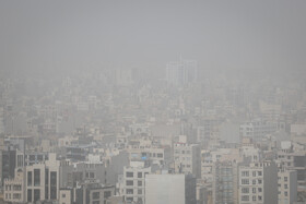 مشهد در محاصره گرد و غبار