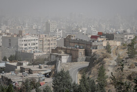 مشهد در محاصره گرد و غبار