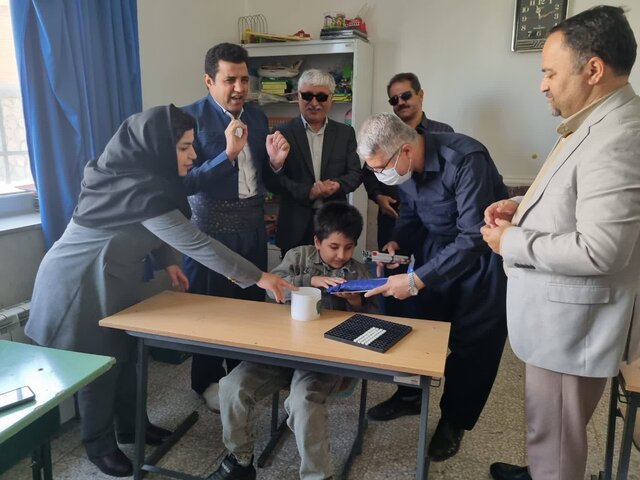 ۱۰۲ دانش‌آموز نابینا و کم‌بینا در مدارس کردستان تحصیل می‌کنند