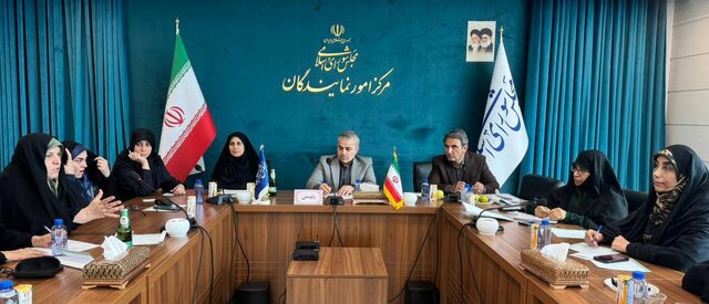 رحیمی‌مظفری: مجمع بانوان ادوار پشتوانه‌ قوی برای پیشرفت کشور است