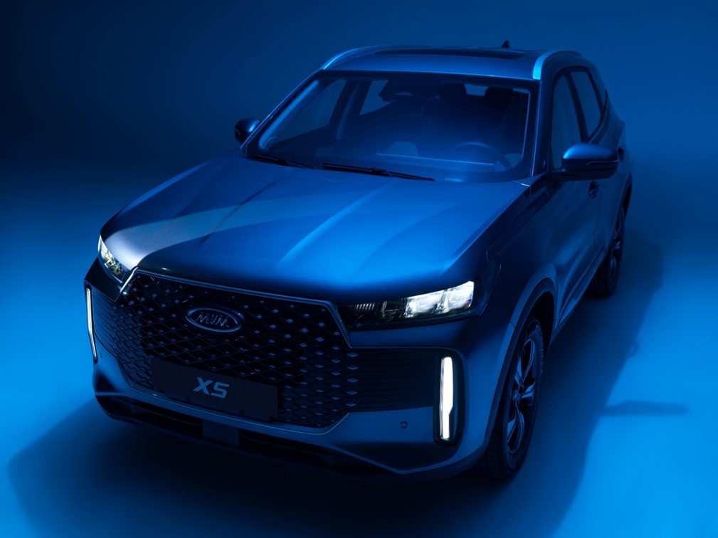 بازار کراساوورهای ایران آماده برای ورود امویام X5