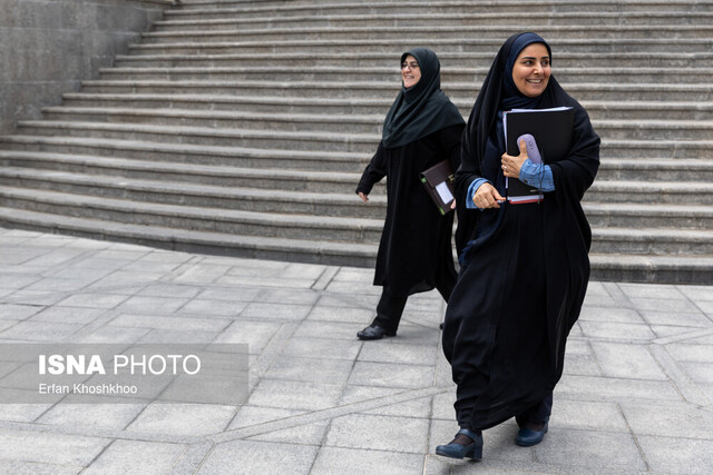 توضیحاتی درباره توزیع کالابرگ الکترونیکی، قیمت کالاهای اساسی و بنزین