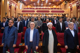 از سمت راست حسین سیمایی صراف، وزیر علوم، تحقیقات و فناوری، حجت‌الاسلام خلیلی معاون اول قوه قضاییه، امین‌حسین رحیمی، وزیر دادگستری و ذبیح الله خداییان، رییس سازمان بازرسی کل کشور در  آیین رونمایی از سامانه‌های نوین تحلیل داده‌های قضایی