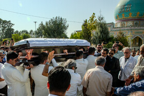 مراسم تشییع پیکر ناصر تقوایی در امامزاده طاهر کرج