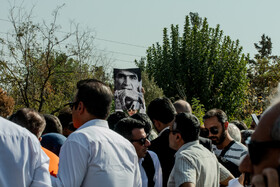 مراسم تشییع پیکر ناصر تقوایی در امامزاده طاهر کرج