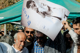 سعید پورصمیمی در مراسم تشییع پیکر ناصر تقوایی در امامزاده طاهر کرج