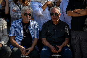 جهانگیر کوثری در مراسم تشییع پیکر ناصر تقوایی در امامزاده طاهر کرج