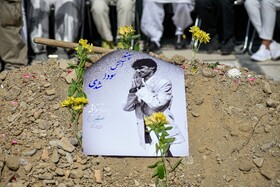 پیکر ناصر تقوایی در امامزاده طاهر آرام گرفت